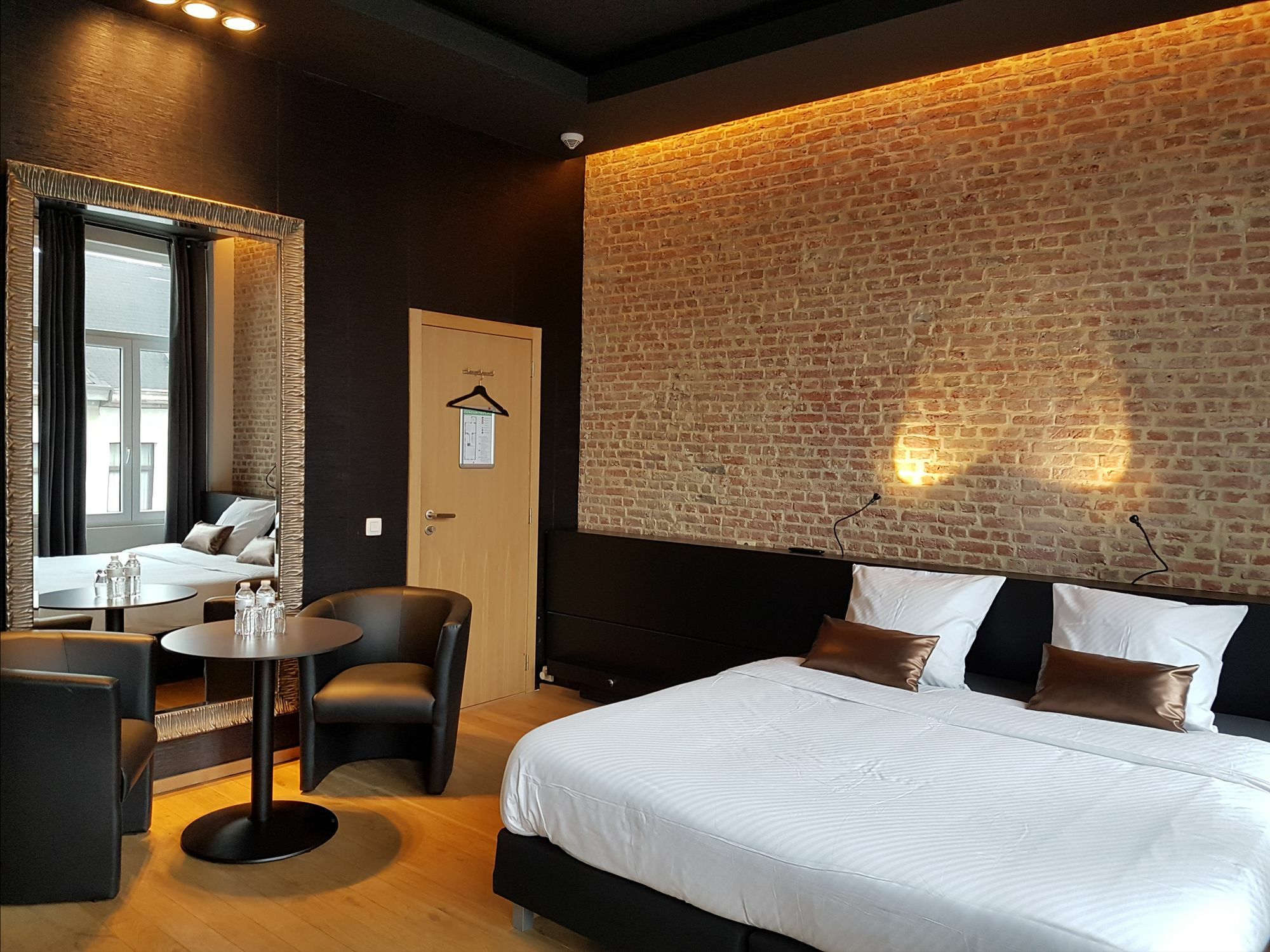Hotel Goodnight Антверпен Екстериор снимка